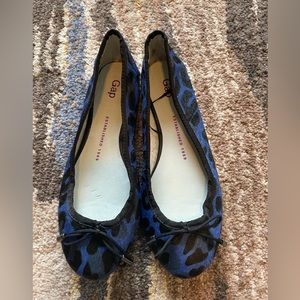 GAP Calf Hair Flat Size 5